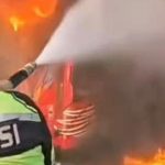 Bus Ziarah Asal Lampung Terbakar di Tol Jakarta–Cikampek