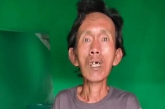 Pedagang Es Gabus Ditendang Sepatu Boots, Kini Takut Jualan