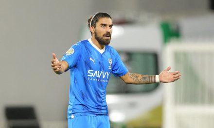 Manchester United Ajukan Tawaran Rekrutan Perdana Era Carrick