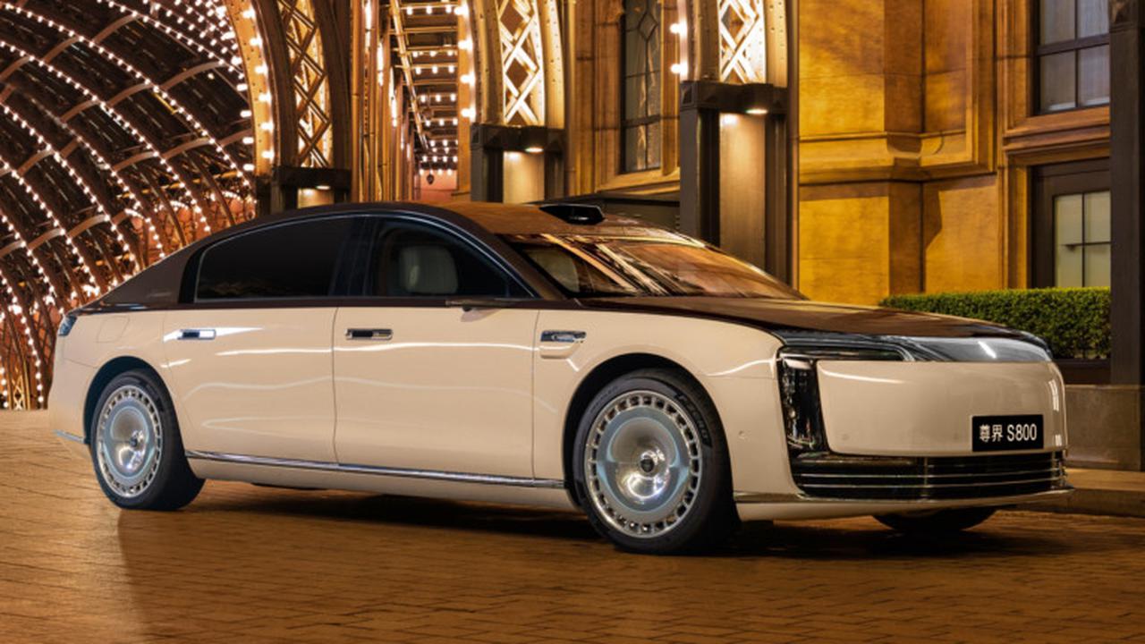 interior maextro s800 sedan mewah dengan teknologi pintar