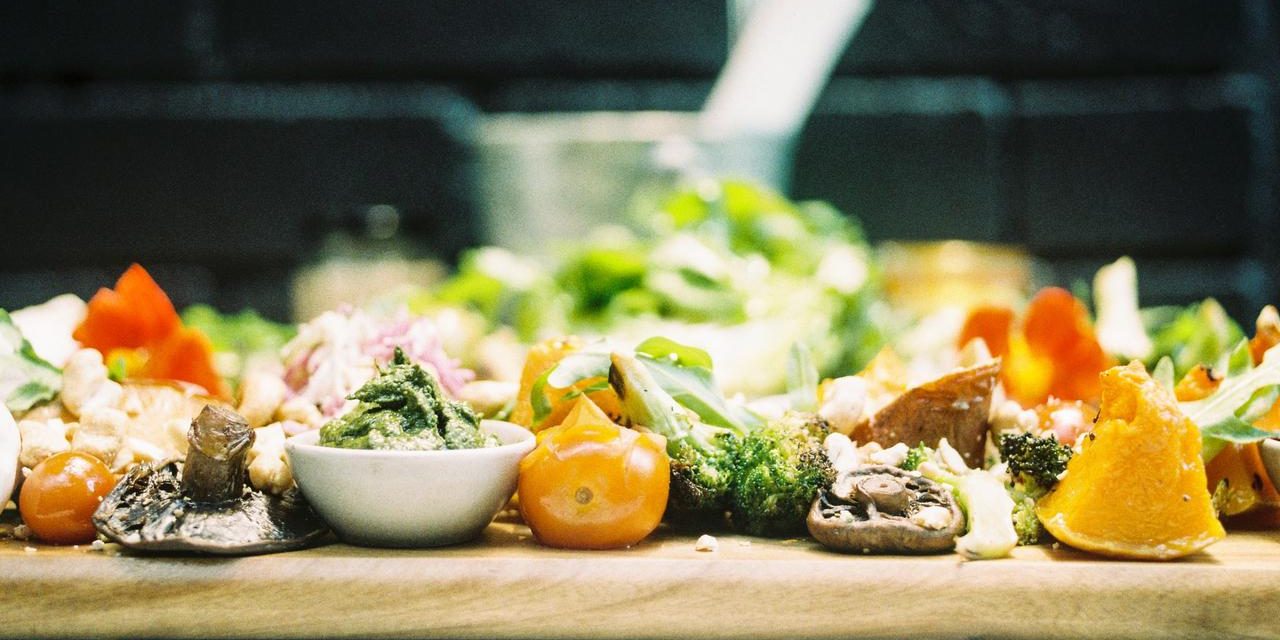 Efisiensi Operasional dan Keberlanjutan dalam Industri Makanan