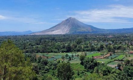 Eksplorasi Potensi Wisata Alam dan Warisan Budaya di Berastagi