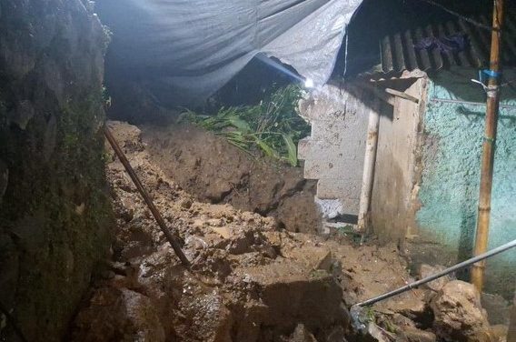 TPT Ambruk Saat Hujan Deras, Warga Bogor Tewas Tertimbun