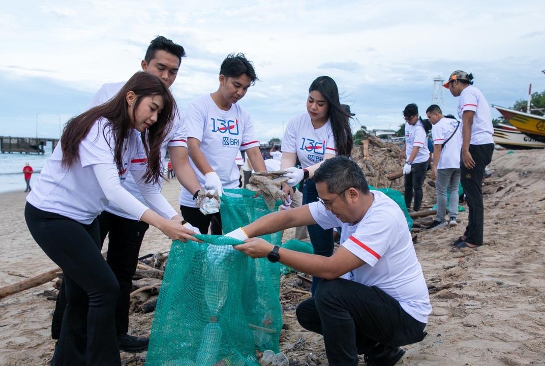 Komitmen BRI Peduli menjaga lingkungan pesisir Bali