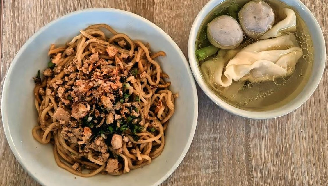 Wisata Kuliner Mie Ayam Bogor: Cita Rasa Khas, Terjangkau