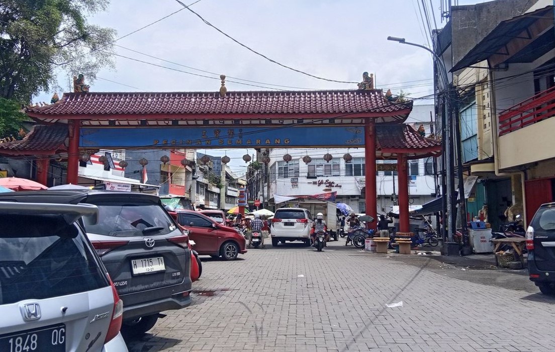 pasar imlek semawis semarang kembali digelar di kawasan pecinan