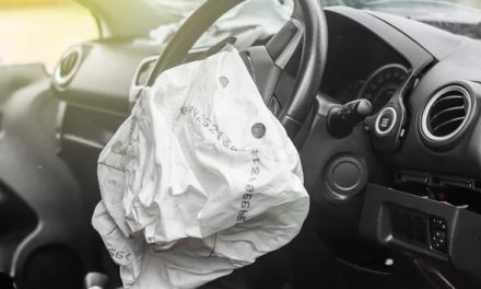 Kecelakaan di Tol Cikampek KM 67, Land Cruiser Tabrak Angkot