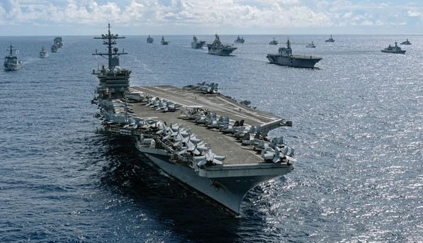 Iran Tembakkan Rudal ke USS Abraham Lincoln Ini Respons AS