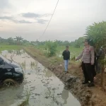 Kecelakaan Mobil APV di Babelan Hingga Terjun ke Sawah