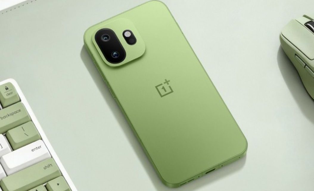 OnePlus 15T Resmi: HP Baterai 7.500 mAh dan Tahan Air Panas