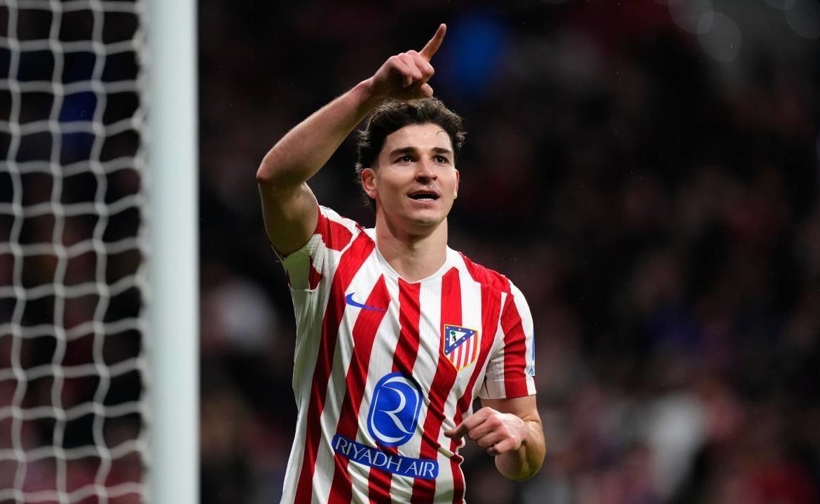 Julian Alvarez menjadi target transfer Barcelona dengan nilai sekitar 80 juta euro dari Atletico Madrid