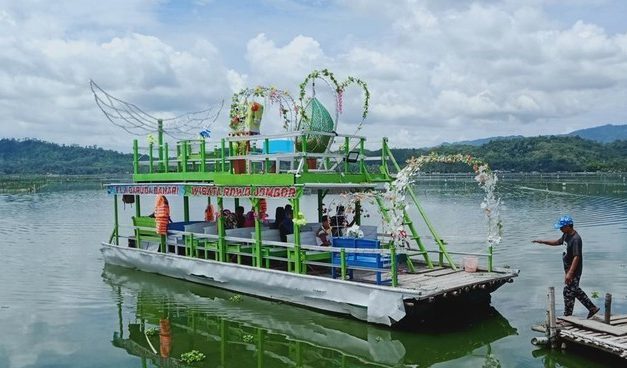 Kisah Perahu Wisata Rawa Jombor Berawal dari Tradisi Syawalan