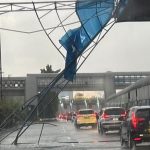 Tol Jakarta Terganggu Hujan dan Angin Kencang, Pohon Tumbang