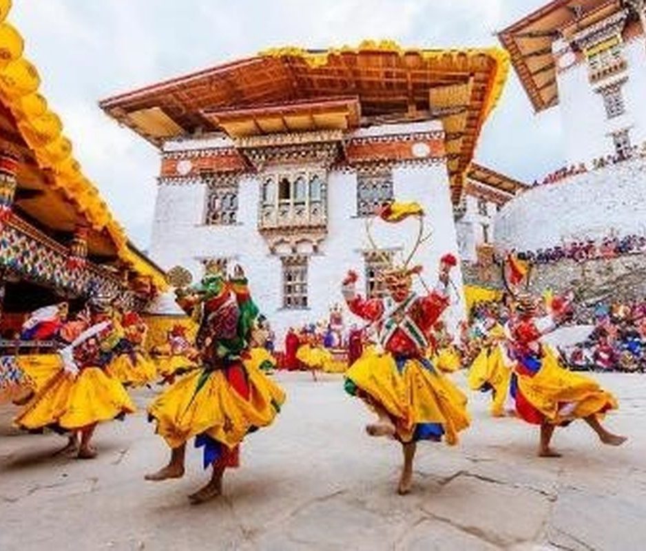 Pemandangan pegunungan Himalaya di Bhutan yang menenangkan