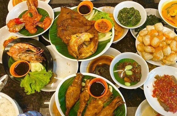 Makan Siang ala Turis Malaysia di Pagi Sore PIK, Segini Biayanya