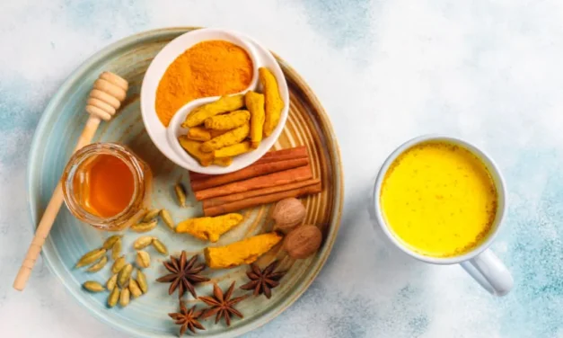 Manfaat Air Kunyit: 7 Alasan Minuman Herbal Ini Baik untuk Tubuh
