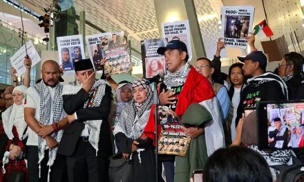 Tangis WNI Usai Ditahan Tentara Israel Saat Misi Bantuan Gaza