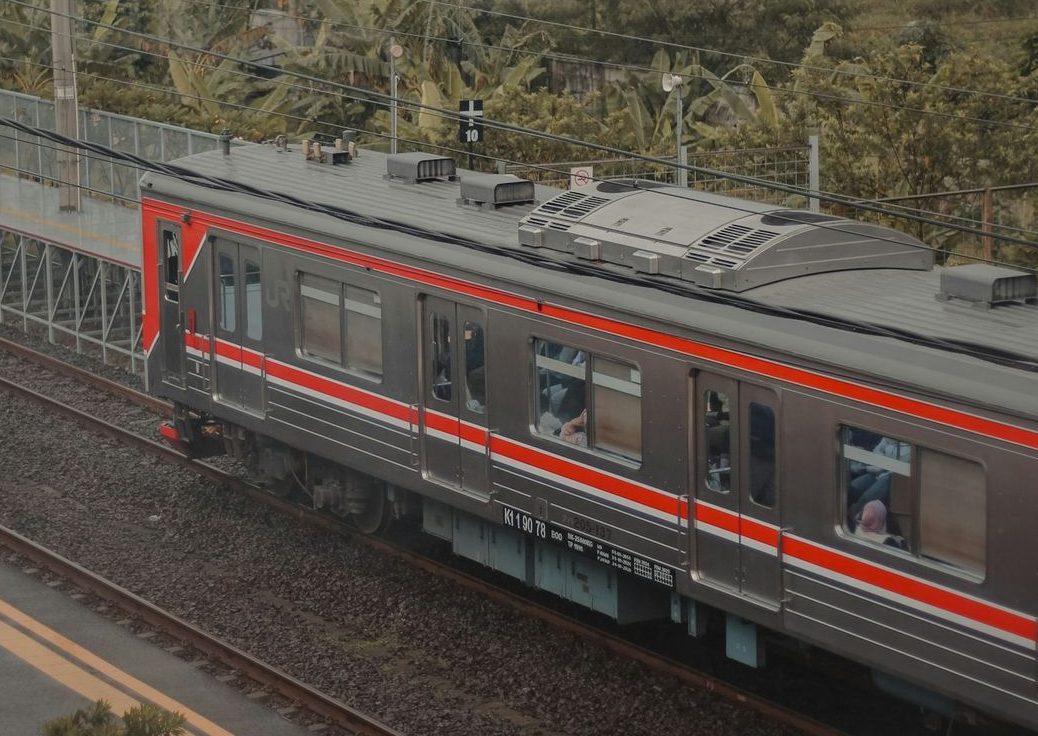 KRL Duri Tangerang mengalami gangguan operasional di jalur Rawabuaya
