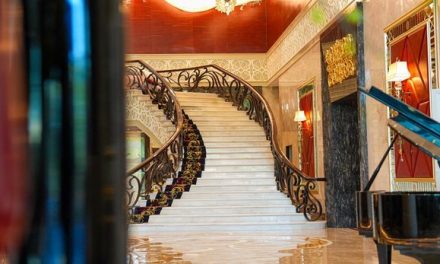 Staycation Mewah Surabaya Rp 900 Ribuan