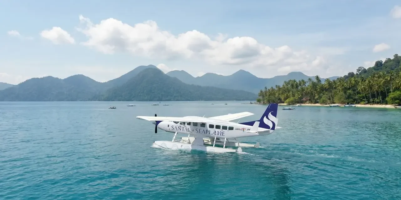 Santai Seaplane Buka Pangkalan Banyuwangi, Wisata Premium