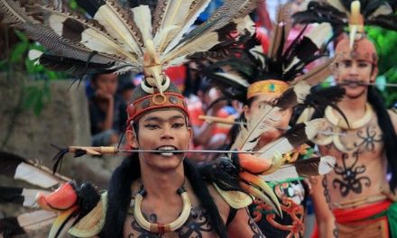 Tari Mandau, Warisan Budaya Dayak yang Memukau
