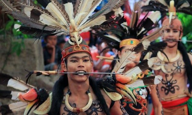 Tari Mandau, Warisan Budaya Dayak yang Memukau