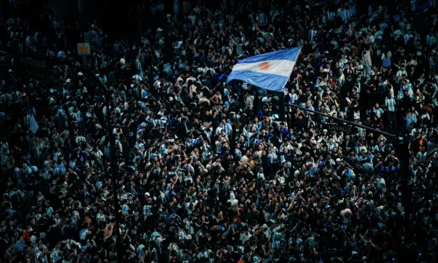 Obelisk Bergemuruh, Ribuan Suporter Argentina Rayakan Tiket Final Piala Dunia 2026
