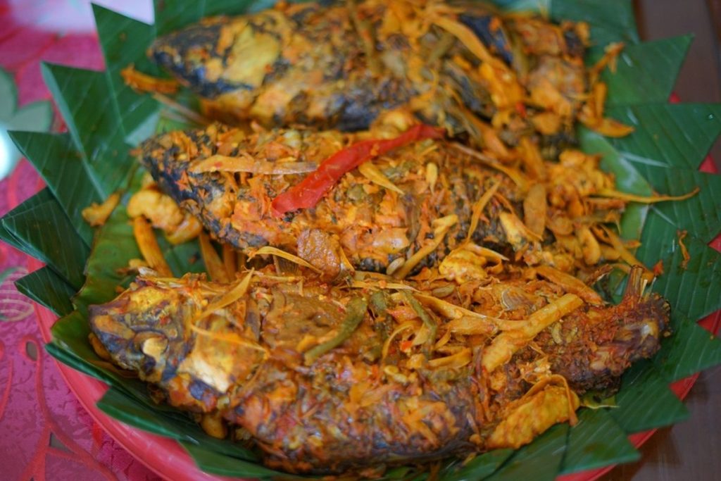 Aneka kuliner ikan khas Indonesia seperti batagor, ikan bakar, pepes ikan, pecel lele, dan mangut ikan masuk daftar terbaik versi TasteAtlas.