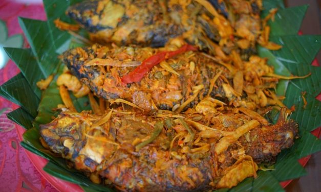 TasteAtlas Pilih 7 Kuliner Ikan Terbaik Indonesia, Batagor Nomor 1