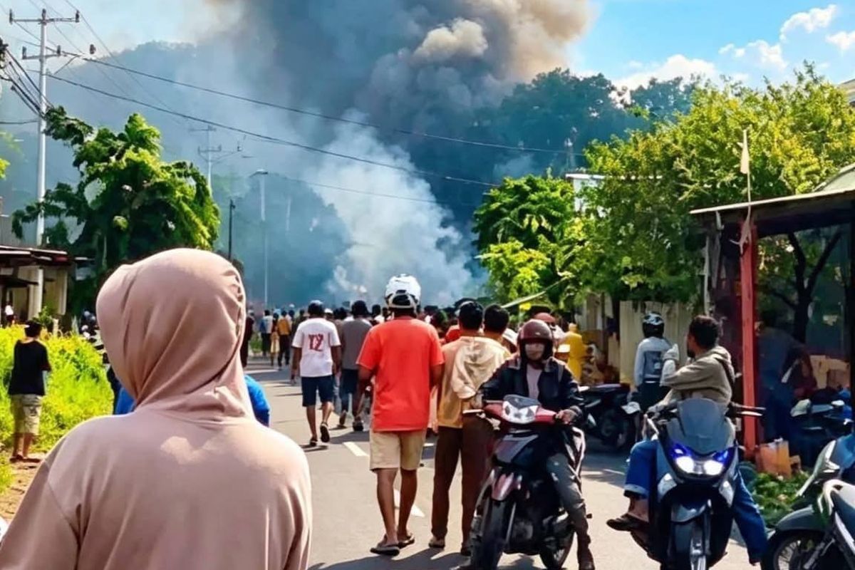 Bentrokan Flores Timur