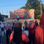 Alunan Budaya Desa Pringgasela Rayakan Satu Dekade dengan Karnaval Tenun yang Memikat