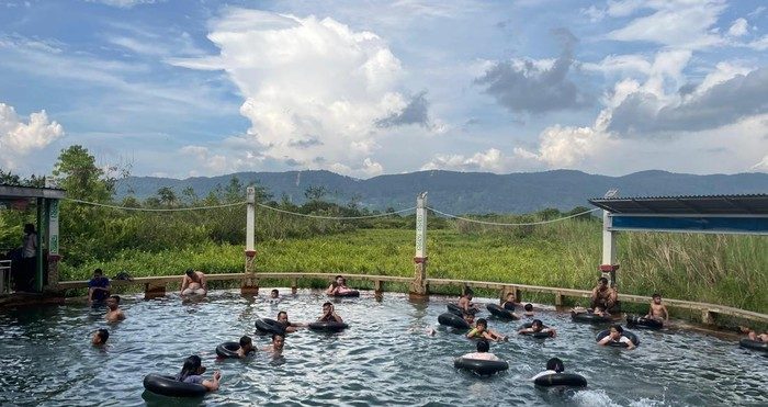 Air Soda Parbubu, Wisata Langka yang Wajib Dicoba di Tarutung