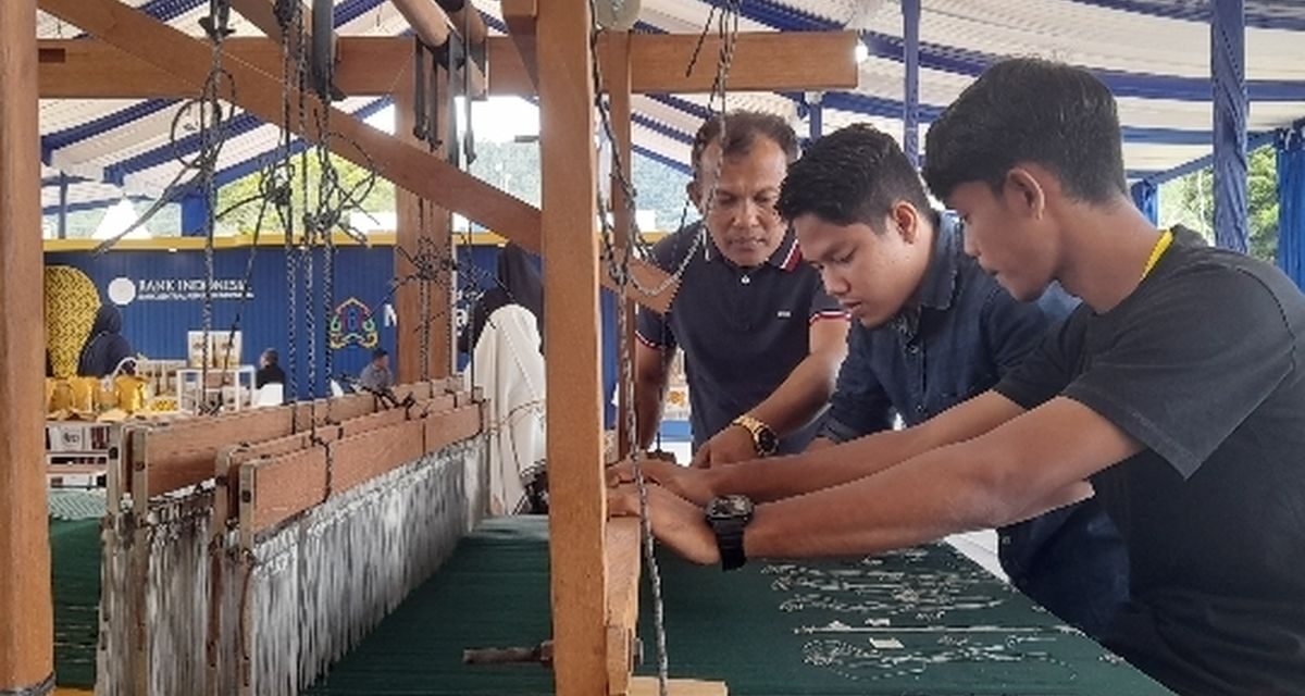Kemenekraf Perkuat Pengembangan Tenun dan Anyaman Tikar Aceh Timur untuk Tembus Pasar Global