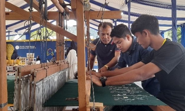 Kemenekraf Perkuat Pengembangan Tenun dan Anyaman Tikar Aceh Timur untuk Tembus Pasar Global