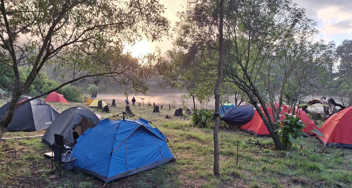 Pendakian Gunung Semeru Ditutup akibat Kebakaran, Ranu Regulo Tetap Bisa Dikunjungi
