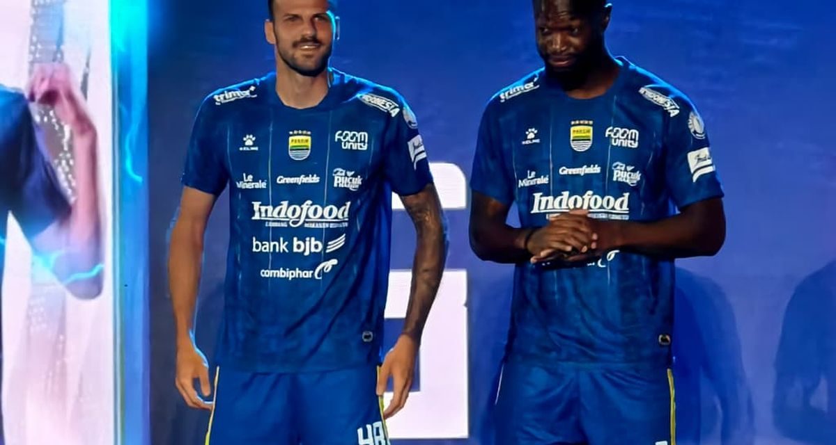 Persib Perkenalkan Tiga Jersey Baru untuk Super League 2026-2027