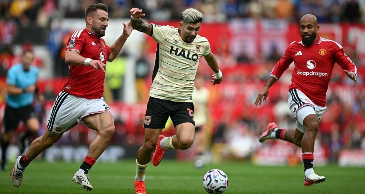 Zirkzee Punya Kesempatan Baru Saat Manchester United Hadapi Everton